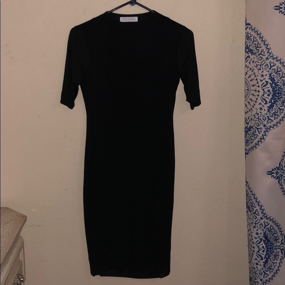 cute and simple black dress